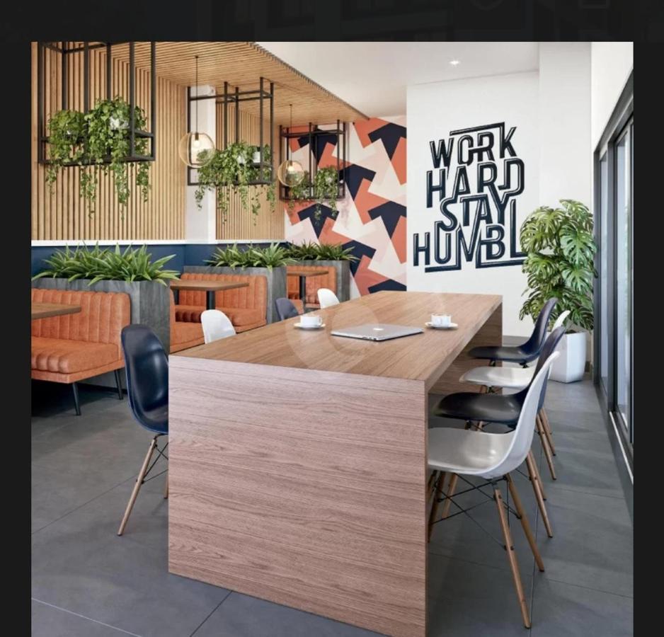 Apto Studio Area Central - Valor Para 2 Pessoas - Criancas Gratis - Colchao Com Massageador! Curitiba Ngoại thất bức ảnh